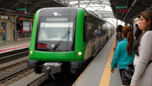 Metro de Lima reanudará servicio entre las 18:00 y 19:00 horas