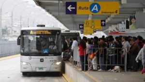 Municipalidad de Lima cancelaría contratos con operadores de buses