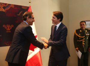 Martín Vizcarra se reunió con primer ministro de Canadá
