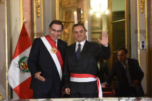 Carlos Oliva juró como ministro de Economía