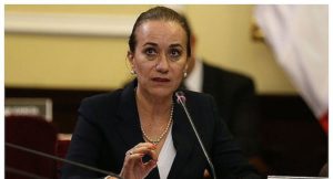 Ana Teresa Revilla señala “El presidente tiene que evaluar si vale la pena que siga o no”
